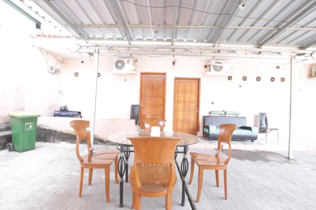 צ'ירבון Oyo 91490 Hotel Rumah Kita מראה חיצוני תמונה