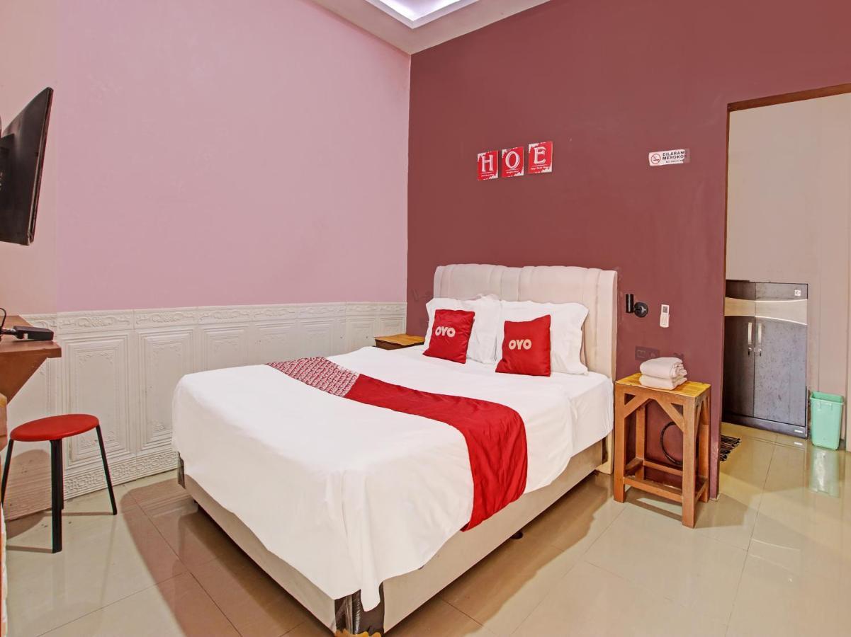 צ'ירבון Oyo 91490 Hotel Rumah Kita מראה חיצוני תמונה