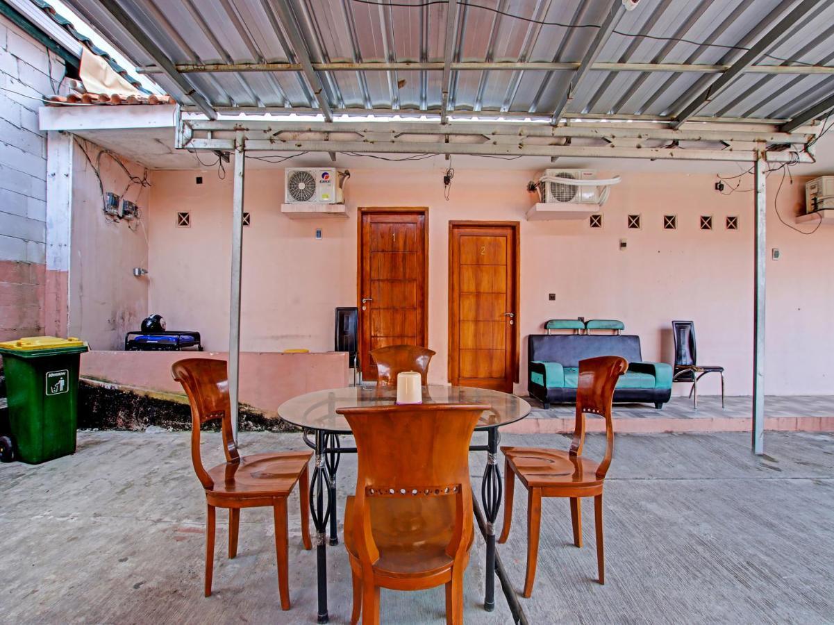 צ'ירבון Oyo 91490 Hotel Rumah Kita מראה חיצוני תמונה
